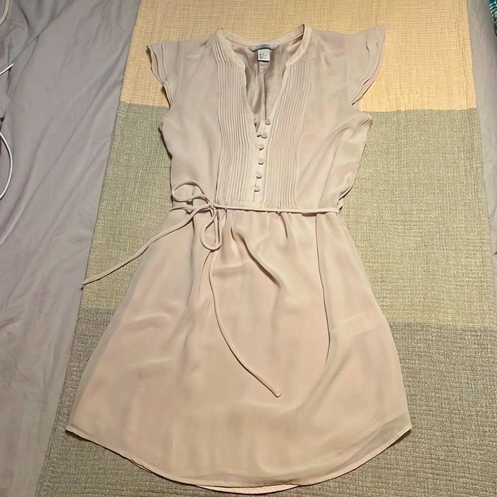 Light silky dress by H&M. Size 4.